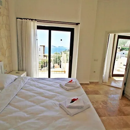 Phobe Kalkan
